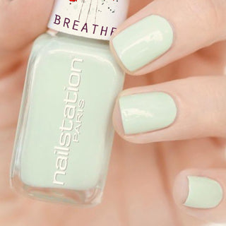 bavarois |  Breathable and water permeable nail polish | Pastel Green