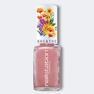 beige poudrée |  Breathable and water permeable nail polish | Beige