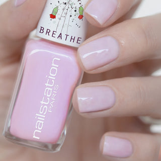 bise |  Breathable and water permeable nail polish | Transparent french pink