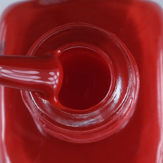 chance en chine | Red nail polish