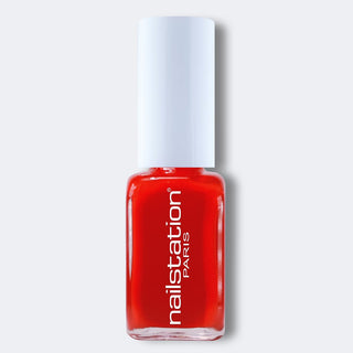 christmas kiss | Red nail polish