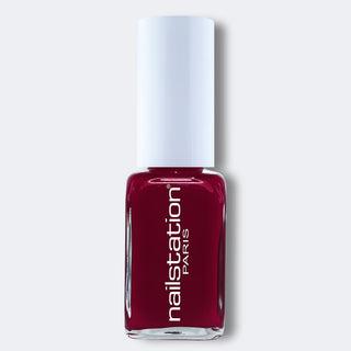 dolce vita | Red nail polish
