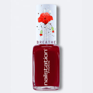 drapeau rouge | Breathable and water permeable nail polish | Red