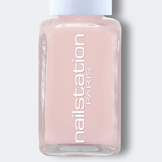 féminine | French nail polish