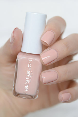Girl Blush Crush, Nude nail polish - opaque, Long-lasting and ultra-glossy