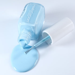 gomme | Blue nail polish