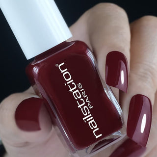 grenat | Maroon nail polish