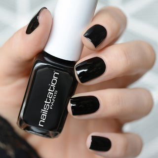 i disagree | Easy green nail polish | Black