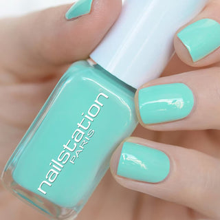 juicy gossip | Green nail polish