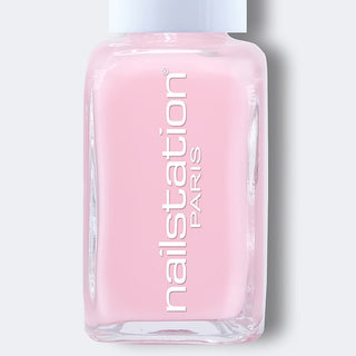kiss me now | Pink nail polish