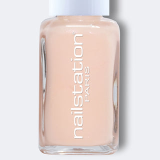 kiss the bride | Shimmer coral nail polish