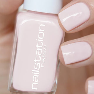 la vie en rose | French pink nail polish