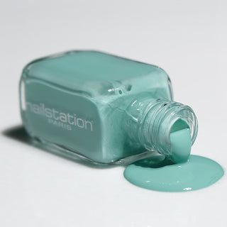 menthe glacée | Breathable and water permeable nail polish | Green