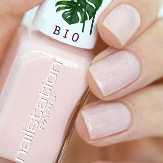 pink glass | Easy green nail polish | Pink