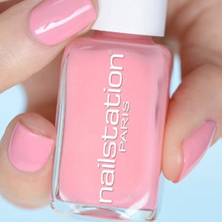 puppy love | Pink nail polish