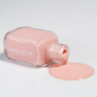 rose pompadour | Coral nail polish