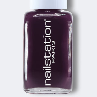 singulière | Purple nail polish