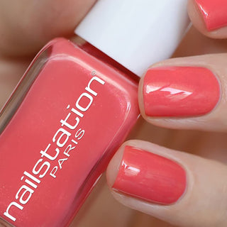sweets | Shimmer pink nail polish