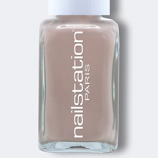 tip taupe | Brown nail polish