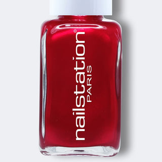 vie privée | Red  Shimmer nail polish